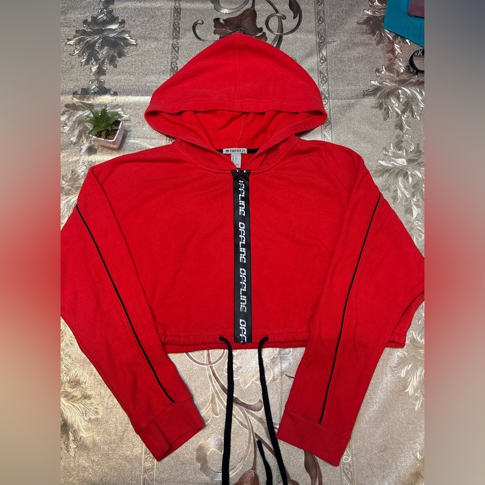 ❤️❤️Forever 21 Red Hoodie with Black Zipper size L ❤️❤️drawer (4)